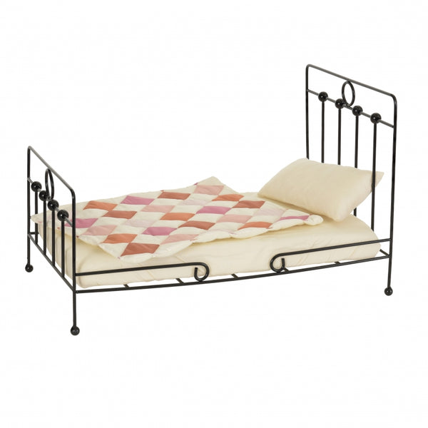 Egmont – Metal Dolls Bed