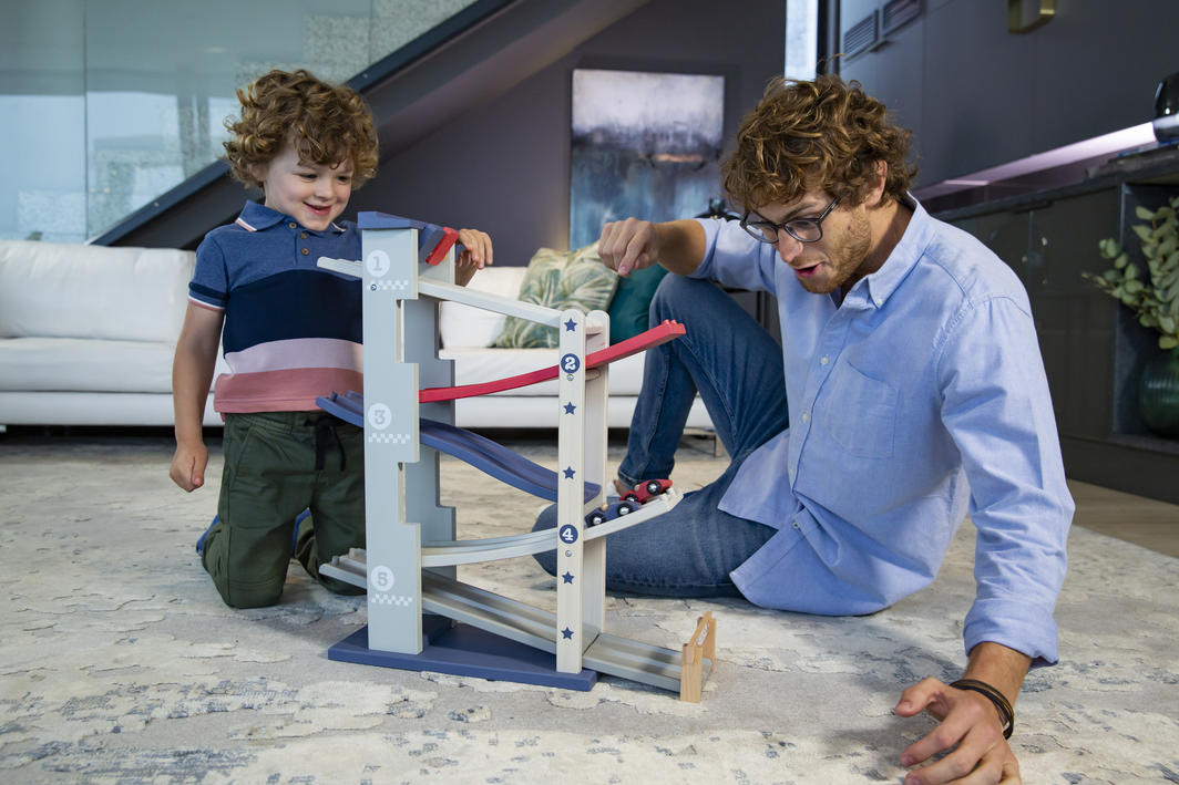 EverEarth - Grande Two Lane Wooden Ramp Racer – The Little Toy Shop